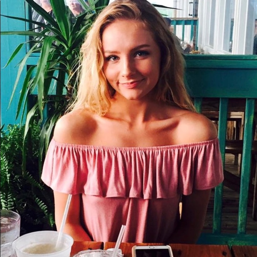 Off the shoulder Pink Top